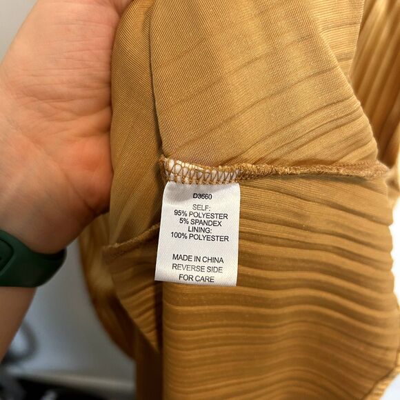 Alexia Admor Veronica Gold Pleated Velvet Midi Dress Lg Short Sleeve Boat Neck - Picture 8 of 16